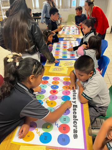 La Secretaría de Educación y Deporte (SEyD), a través de Servicios Educativos del Estado de Chihuahua (SEECH), dará continuidad al plan “Escuelas Formadoras de Paz”, con el propósito de fomentar el respeto entre el alumnado y que este pueda identificar sus emociones.