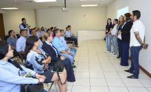 Con la finalidad de sensibilizar en la detección y prevención del suicidio, Servicios Educativos del Estado de Chihuahua (SEECH) junto al Instituto Chihuahuense de la Salud Mental y la Comisión Estatal de Atención a las Adicciones, impartieron una plática dirigida al personal de esta institución.