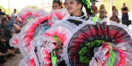 Con el objetivo de promover el arte y la cultura, las Escuelas Secundarias Técnicas de la Región Centro celebraron el Encuentro Regional de Danza en las instalaciones de la Secundaria Técnica No.77, en el marco de una destacada jornada cultural que reunió a diversos planteles escolares.