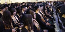 Un total de 153 estudiantes de seis grupos de la Escuela Secundaria Federal No. 5, integrantes de la Generación 2023-2026, culminaron sus estudios en una ceremonia de graduación encabezada por el subsecretario de Educación en la Zona Norte, Roberto Anaya Moreno.